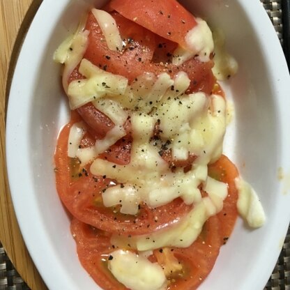 トマトを焼いてみるのは抵抗ありましたが、以外と美味しくてハマりそうです。